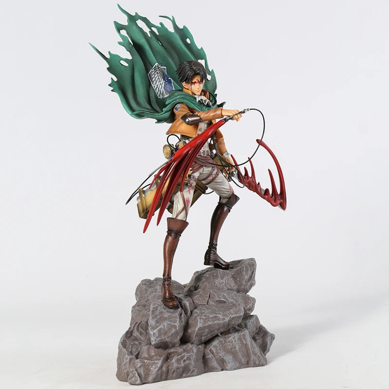 Attack on Titan Levi Ackerman Figur - Animezon