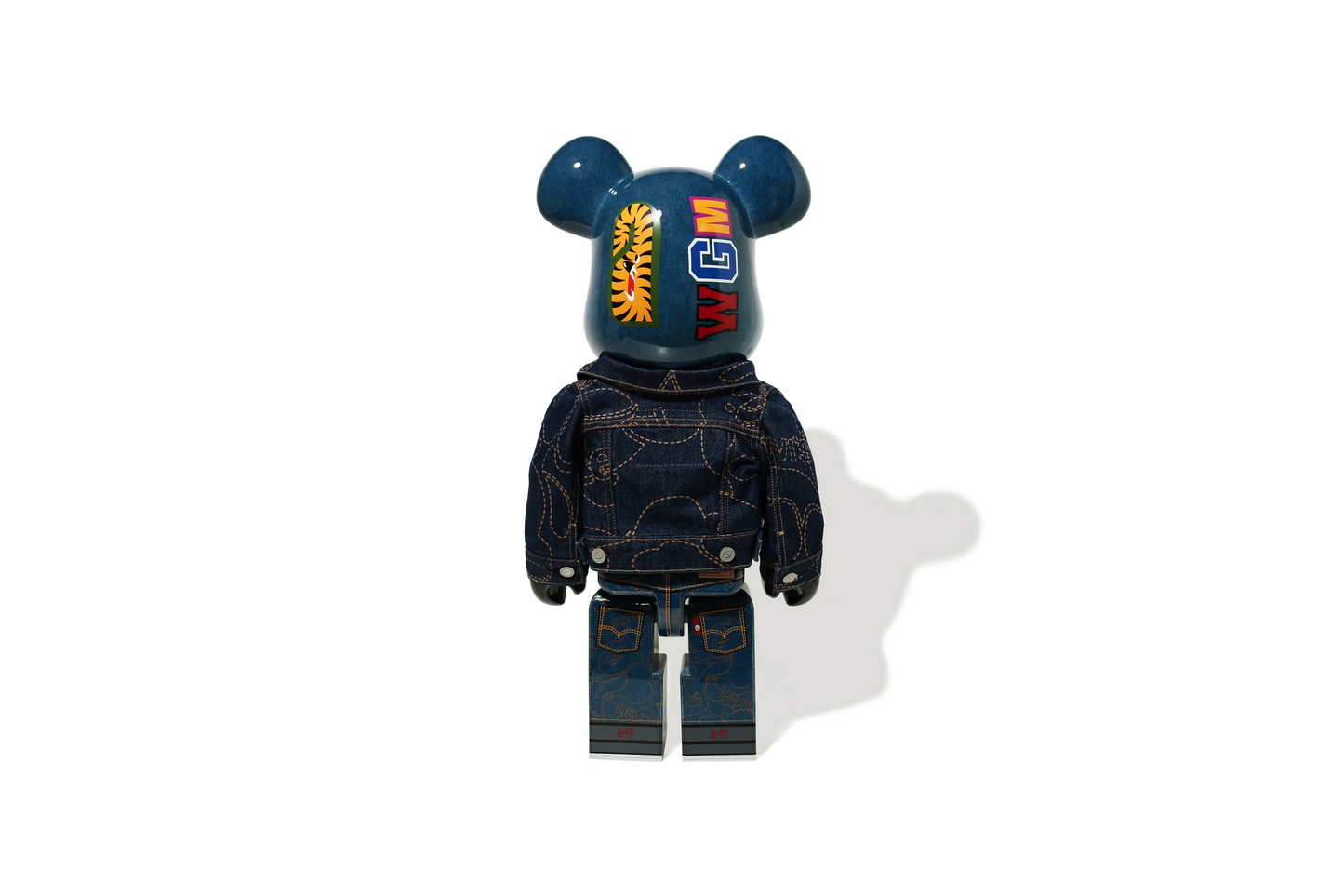 Bearbrick x BAPE x Levi's 1000% - Animezon